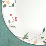  up close view of Wildflower Scatter dinnerplate